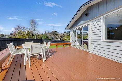 Photo of property in 2 Bromley Place, Westown, New Plymouth, 4310