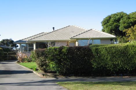 Photo of property in 101 Warren Crescent, Hillmorton, Christchurch, 8025