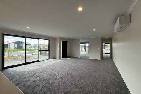 Photo of property in 44 Crossley Avenue, Woodend, 7610