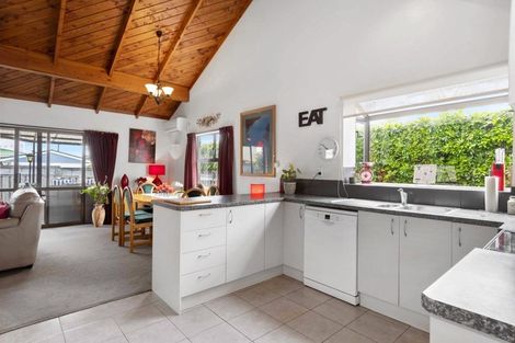 Photo of property in 54b Hinewa Road, Otumoetai, Tauranga, 3110