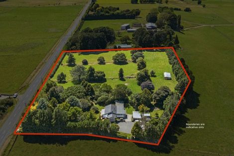 Photo of property in 2330 Kimbolton Road, Kiwitea, Feilding, 4777
