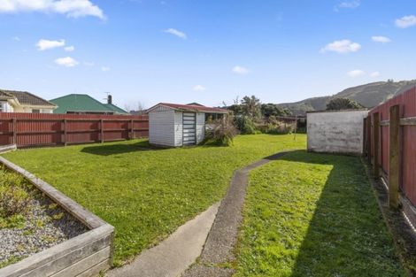 Photo of property in 19 Farmer Crescent, Taita, Lower Hutt, 5011