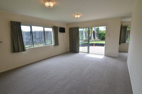 Photo of property in 20a Armagh Road, Blockhouse Bay, Auckland, 0600