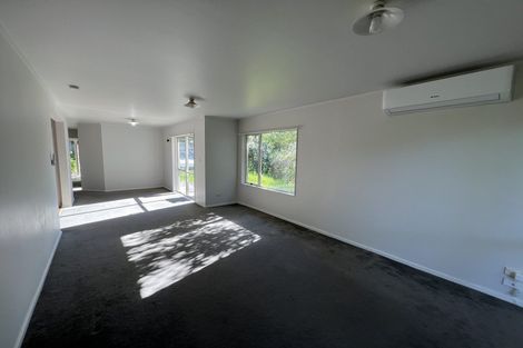 Photo of property in 1/114 Verran Road, Birkdale, Auckland, 0626