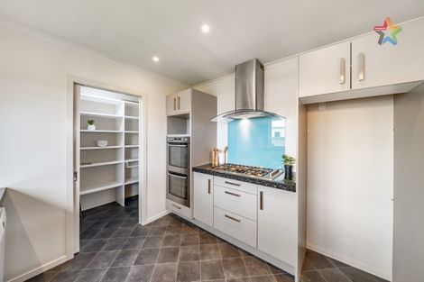 Photo of property in 14a Glen Road, Stokes Valley, Lower Hutt, 5019