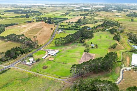 Photo of property in 287 Taurangaruru Road, Karioitahi, Waiuku, 2683