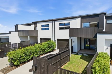 Photo of property in 4 Atutahi Lane, Papamoa Beach, 3118