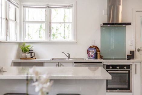 Photo of property in 16 Rintoul Grove, Stokes Valley, Lower Hutt, 5019