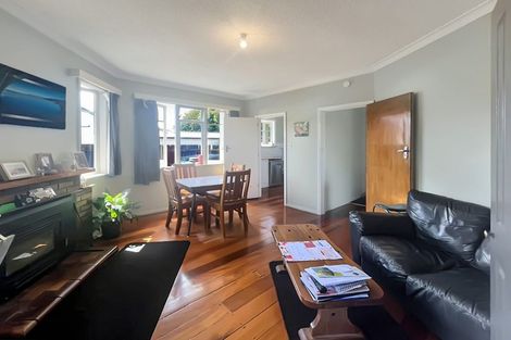 Photo of property in 237c Vogel Street, Roslyn, Palmerston North, 4414