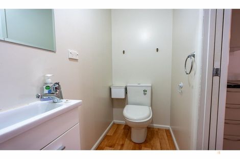 Photo of property in 19 Oxford Street, West End, Timaru, 7910