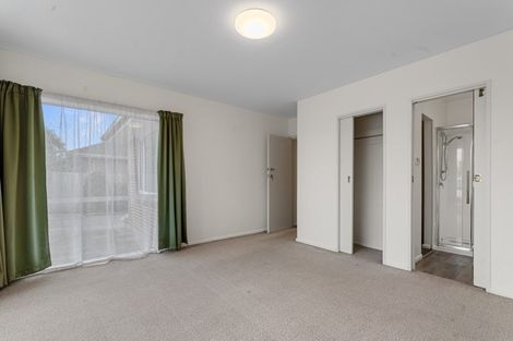Photo of property in 142 Ilam Road, Ilam, Christchurch, 8041