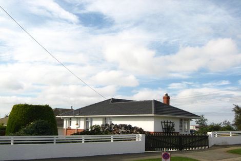 Photo of property in 2 Caldwell Street, Brockville, Dunedin, 9011