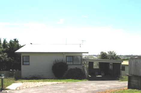 Photo of property in 6 Andros Place, Unsworth Heights, Auckland, 0632