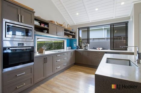 Photo of property in 5 Ian Place, Waihi Beach, 3611