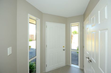 Photo of property in 2/10 Thistledown Place, Woolston, Christchurch, 8062