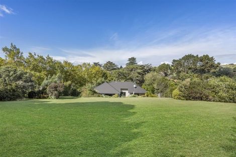 Photo of property in 12a Hobbs Road, Matakatia, Whangaparaoa, 0930