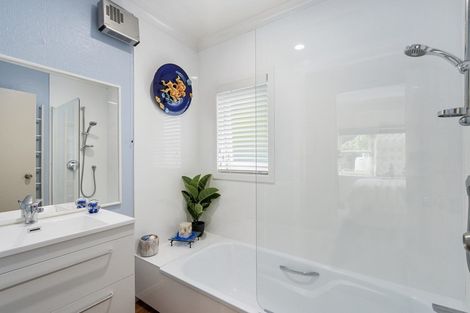 Photo of property in 149 Raumati Road, Raumati Beach, Paraparaumu, 5032