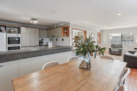 Photo of property in 10 Luxton Place, Rangiora, 7400