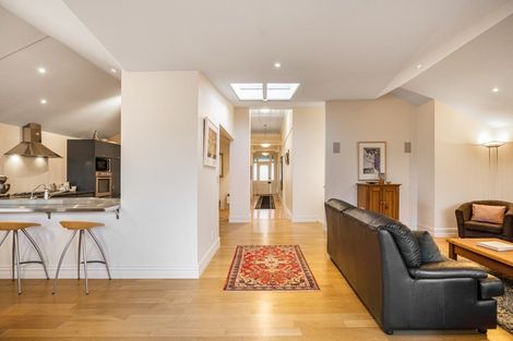 Photo of property in 85 Albert Road, Devonport, Auckland, 0624