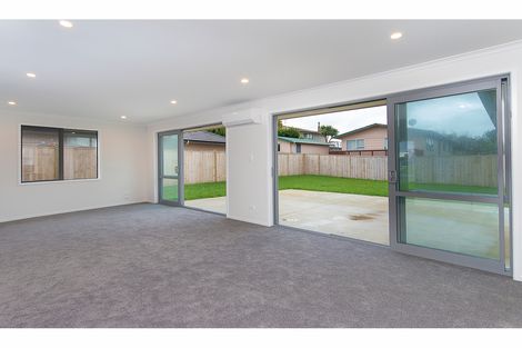 Photo of property in 20 Glennron Lane, Waiuku, 2123