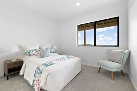 Photo of property in 36 Sunnyheights Road, Orewa, 0931