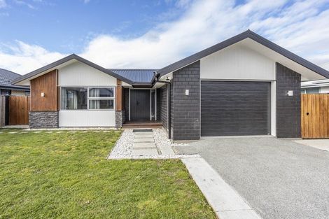 Photo of property in 30 Mehrtens Crescent, Woodend, 7610