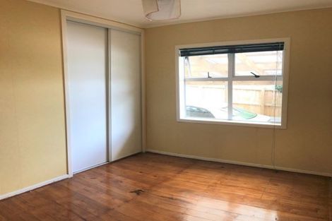 Photo of property in 3 Armagh Road, Blockhouse Bay, Auckland, 0600