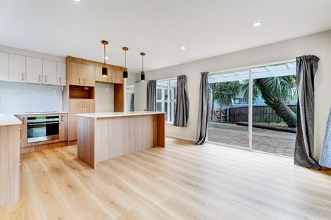 Photo of property in 3 Charles Prevost Drive, The Gardens, Auckland, 2105