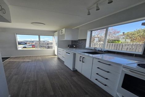 Photo of property in 4 Desmond Place, Bell Block, New Plymouth, 4312