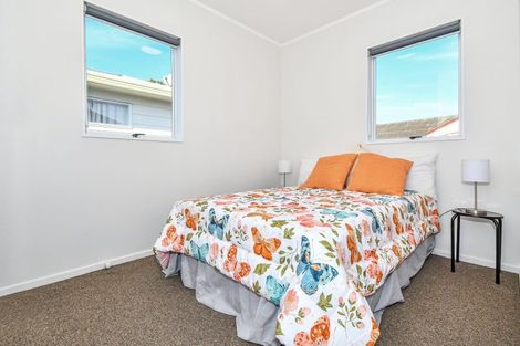 Photo of property in 1/5 Navigator Place, Papatoetoe, Auckland, 2025