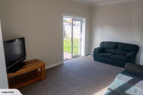 Photo of property in 26 Peakes Road, Saint Johns Hill, Whanganui, 4501