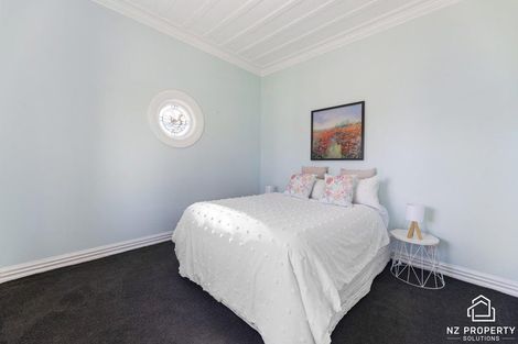 Photo of property in 23 Oxford Street, South Dunedin, Dunedin, 9012