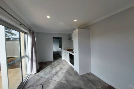 Photo of property in 122a Heta Road, Highlands Park, New Plymouth, 4312