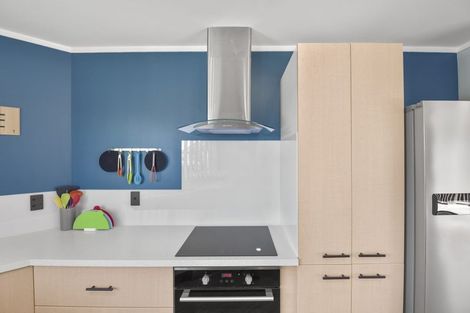 Photo of property in 96 Brian Crescent, Stanmore Bay, Whangaparaoa, 0932