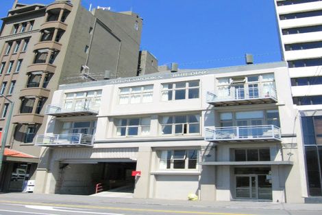 Photo of property in Aulsebrooks Apartments, 2/178 Wakefield Street, Te Aro, Wellington, 6011