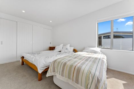Photo of property in 6 Wendy Hood Way, Snells Beach, 0920