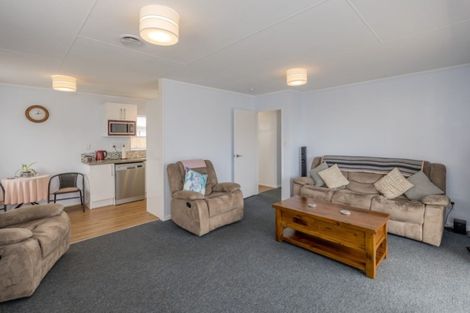 Photo of property in 13 Vogel Street, Levin, 5510