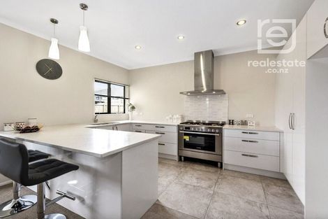 Photo of property in 8 Northbrook Glen, Flagstaff, Hamilton, 3210