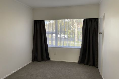 Photo of property in 56 Beechdale Crescent, Pakuranga Heights, Auckland, 2010