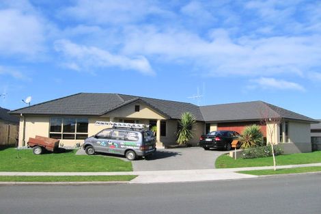 Photo of property in 55 Saint James Drive, Huntington, Hamilton, 3210