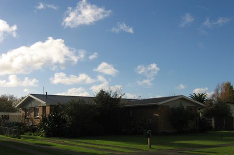 Photo of property in 38 Monowai Place, Westbrook, Palmerston North, 4412