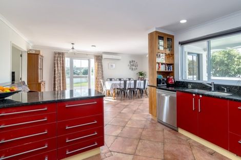 Photo of property in 28 Victoria Street, Pahiatua, 4910