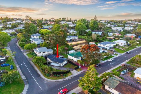 Photo of property in 11 Kashmir Road, Glen Eden, Auckland, 0602