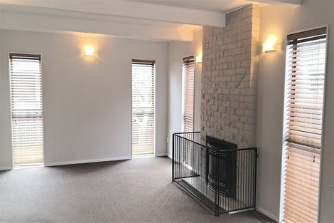 Photo of property in 23 Rembrandt Avenue, Tawa, Wellington, 5028