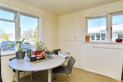 Photo of property in 43 Uxbridge Street, Redwood, Christchurch, 8051