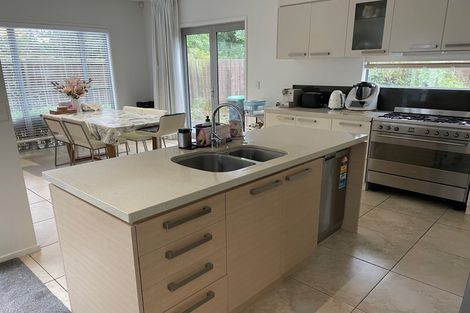 Photo of property in 18 Bryndwr Road, Fendalton, Christchurch, 8052