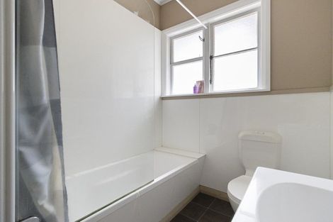 Photo of property in 67 Jellicoe Drive, Hamilton East, Hamilton, 3216