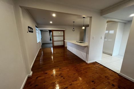 Photo of property in 18 Renton Road, Mount Albert, Auckland, 1025