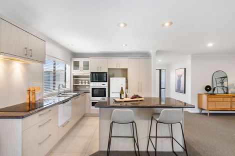 Photo of property in 12 Aclare Place, East Tamaki, Auckland, 2016