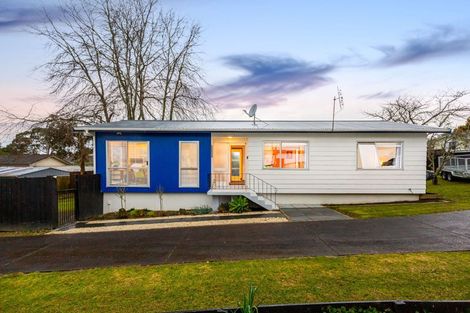 Photo of property in 16 Urlich Drive, Ranui, Auckland, 0612